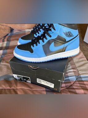 Nike Air Jordan 1 High Blue & Black